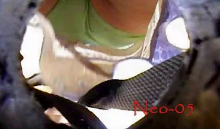 美しいブルネットは、wankersに彼女の猫を示し、それらに彼女のslutty体を与えます 女性 の 為 の セックス 動画
