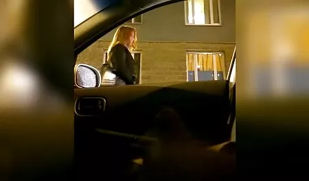 フェラチオのために若い黒人女性の口の中で白人男性のコック 女性 動画 無理