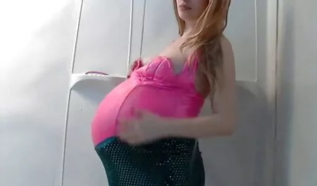 壊れやすいブルネットが大好き温泉と深肛門性 女性 動画 クンニ