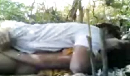 若slutメガネfucksのお尻と彼女のボーイフレンド エッチ 動画 女の子