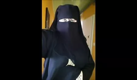 パーティーで男根を吸う準備ができて角質の若い女の子 女 見る av