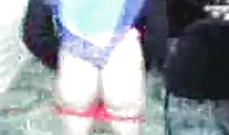セクシーな金髪の雛にストッキングstroking滑りによる暖炉 女 エッチ 動画 無料
