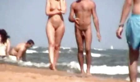 魅力的な十代のレズビアンのガラスの境界線 高 身長 女 エロ 動画
