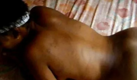 車の中で雌犬の公共オナニー 女性 の セックス 動画