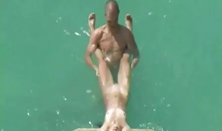 成熟したbustyポルノ女優掘削よく後にシャワ 女性 エッチ 動画