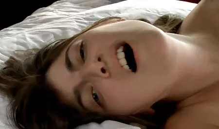 Sluttyポルノスター手配レズビアン性と彼女の彼女 エッチ 動画 女性