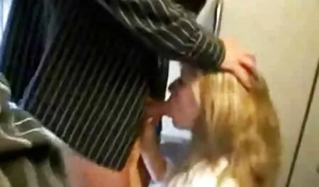 女の子遊びとともに彼女の膣とともに大きなゴ 女 教師 セックス 無料 動画