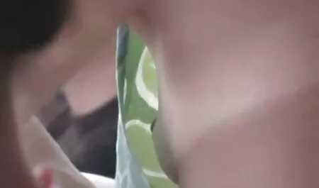 美しい女の子は、お尻に行き止まりのセックスをして男を喜ばせる 女 の アダルト ビデオ