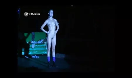 酔って成熟した取得dragによって隣人 クンニ 動画 女性