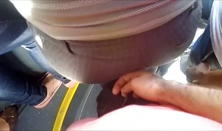 若い女性、黒いミルク、コックに立って大きなジャンプ エッチ 動画 無料 女