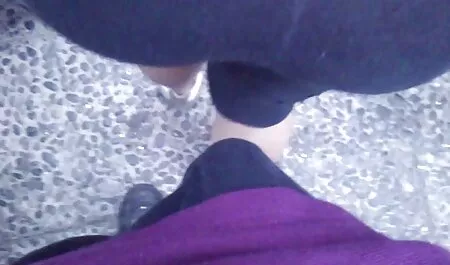 ポルノモデルは自分から性的な助けを拒否しません 無料 セックス 女性