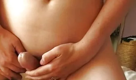 L.と準備ができてソファの上に男根をマウントするために エッチ 動画 女の子