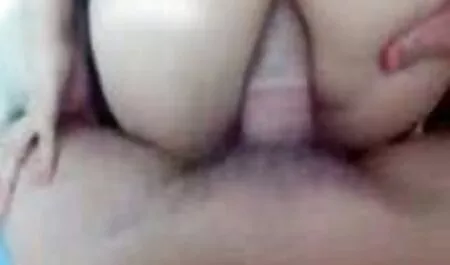 男と妹のディックに熱心なセクシーな成熟したポルノモデル 女性 の 無料 av